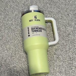 Stanley 40oz tumbler